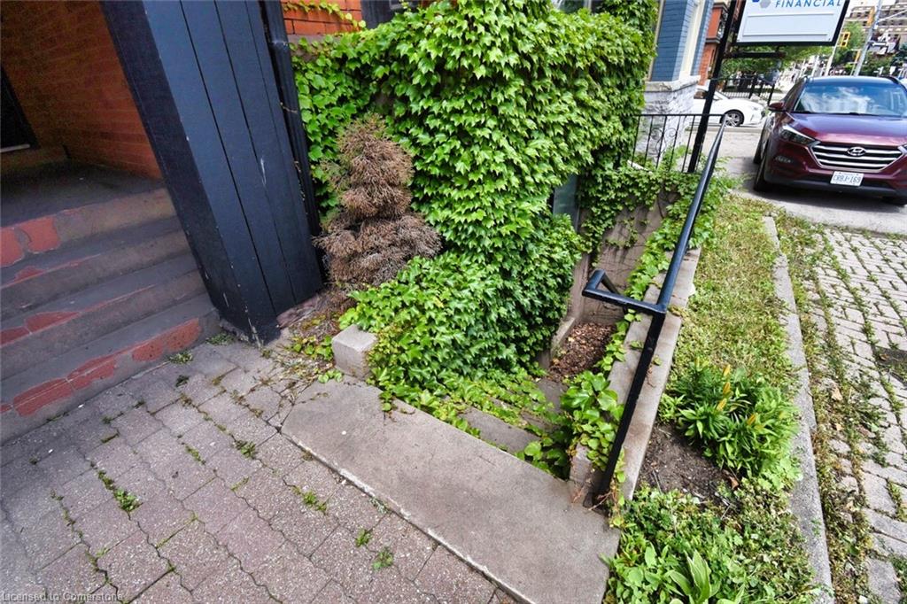 242 James Street S Property Photo 38