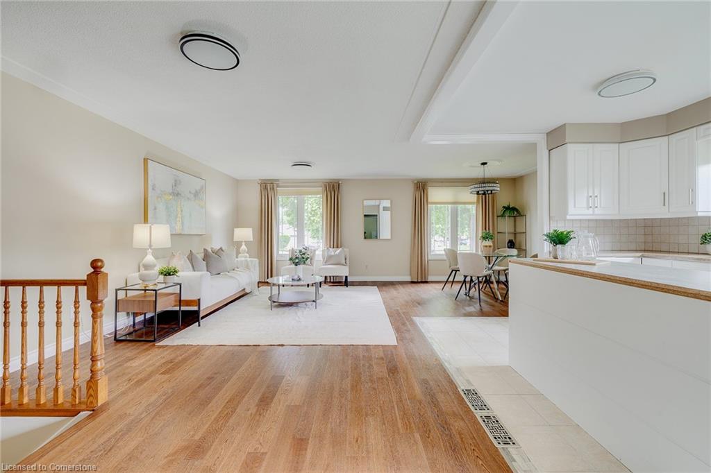 15 Laguna Crescent Property Photo 8