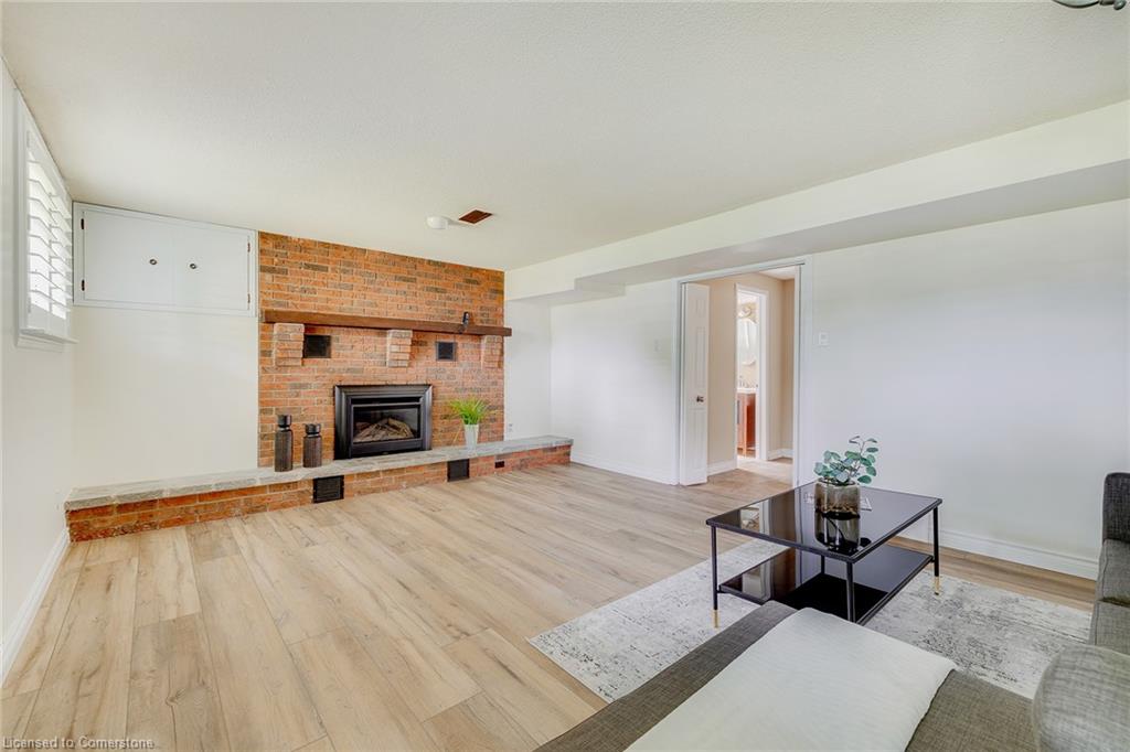 15 Laguna Crescent Property Photo 16