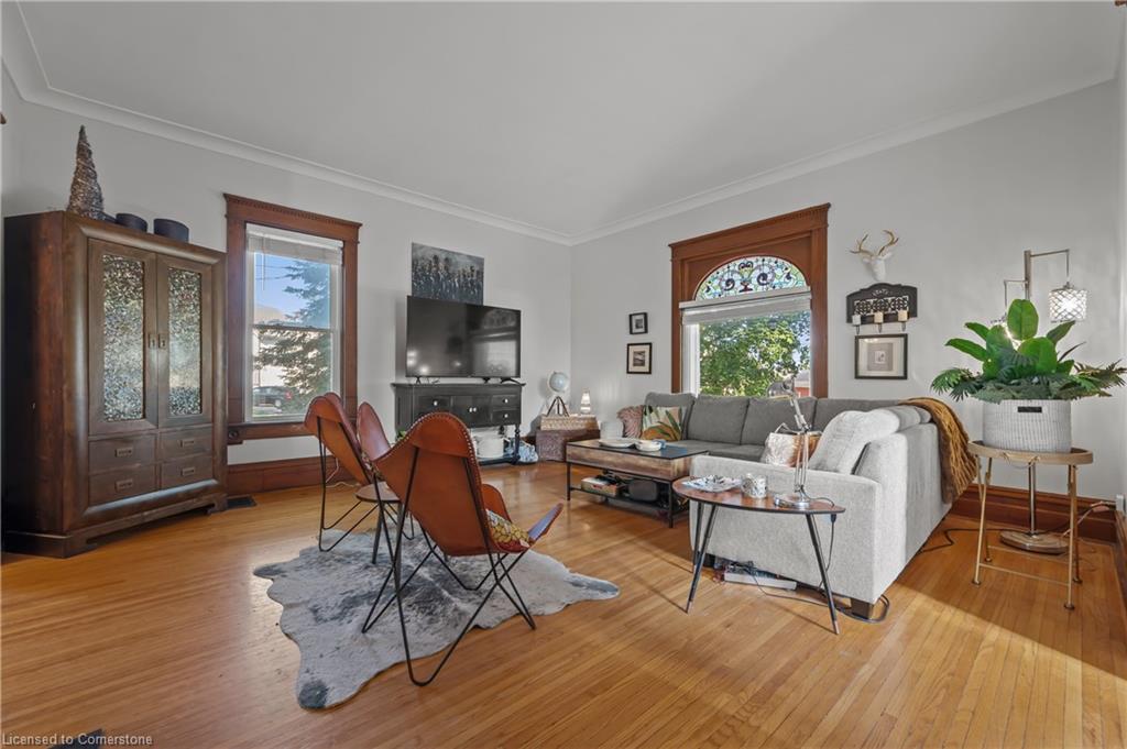 415 Wallace Avenue N Property Photo 12