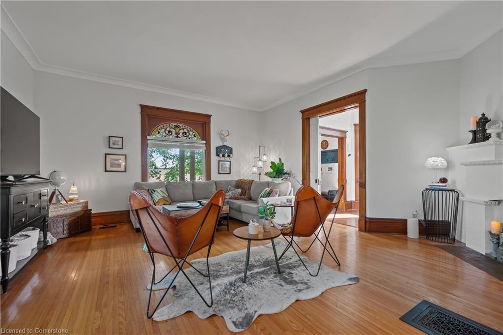 415 Wallace Avenue N Property Photo 13