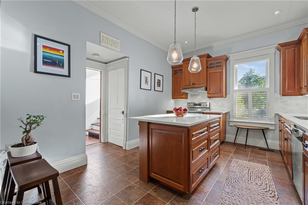 415 Wallace Avenue N Property Photo 19