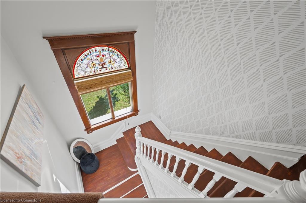 415 Wallace Avenue N Property Photo 30