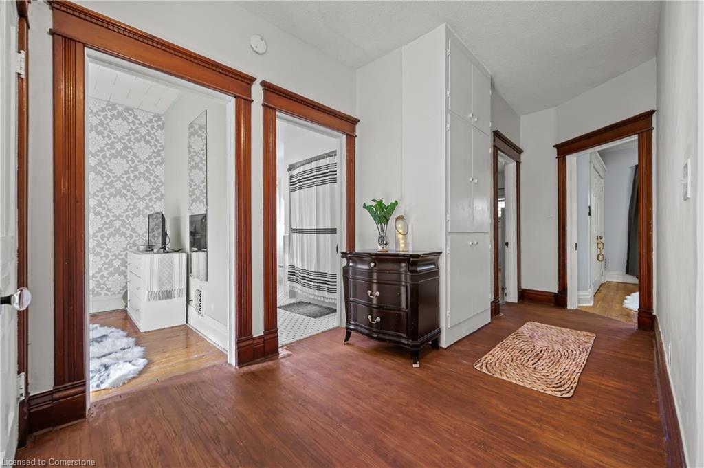 415 Wallace Avenue N Property Photo 31