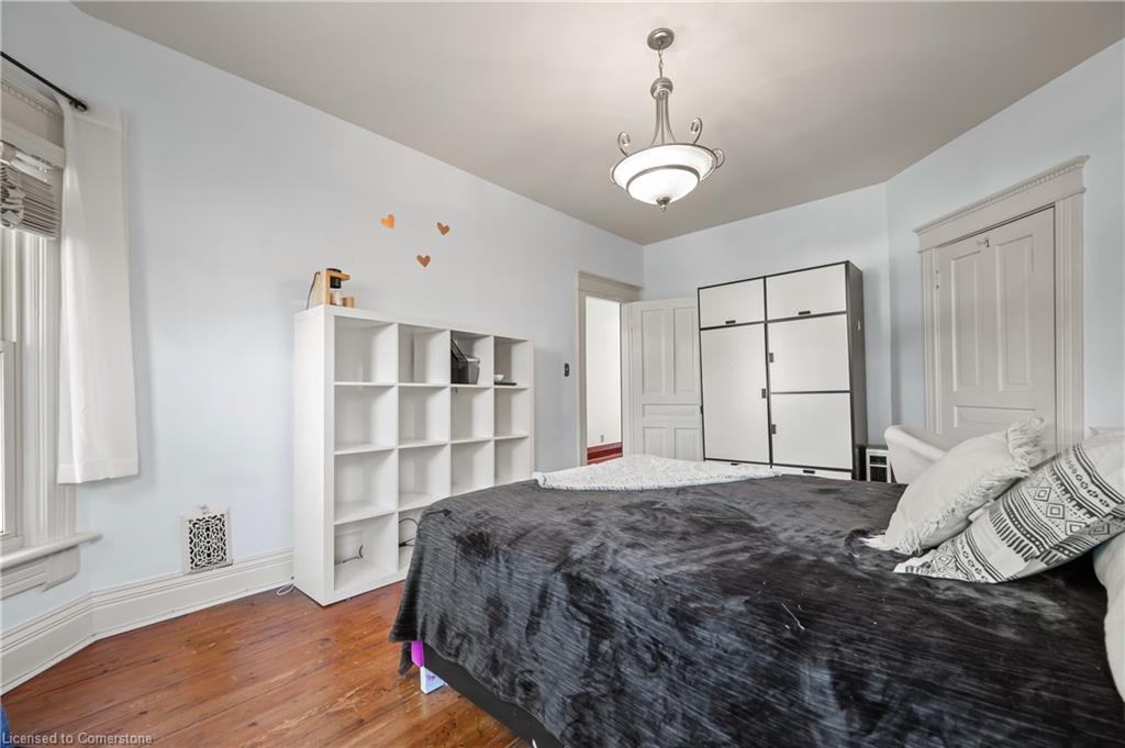 415 Wallace Avenue N Property Photo 36