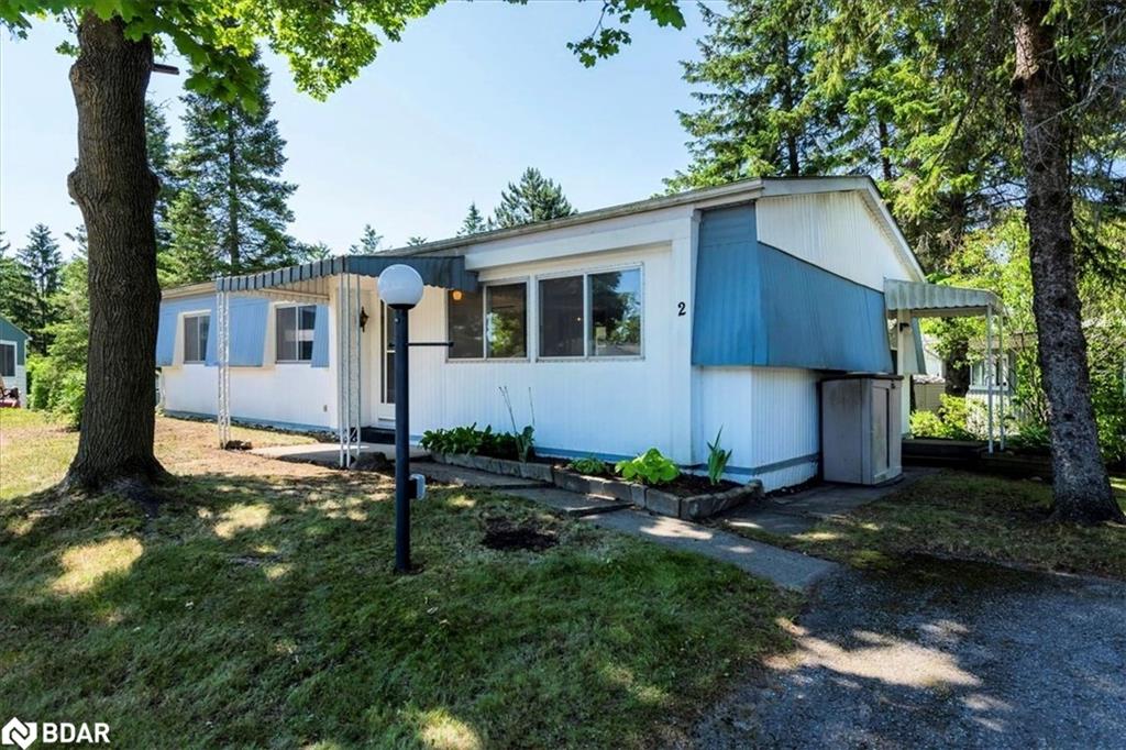 2 Yew Court Property Photo 1