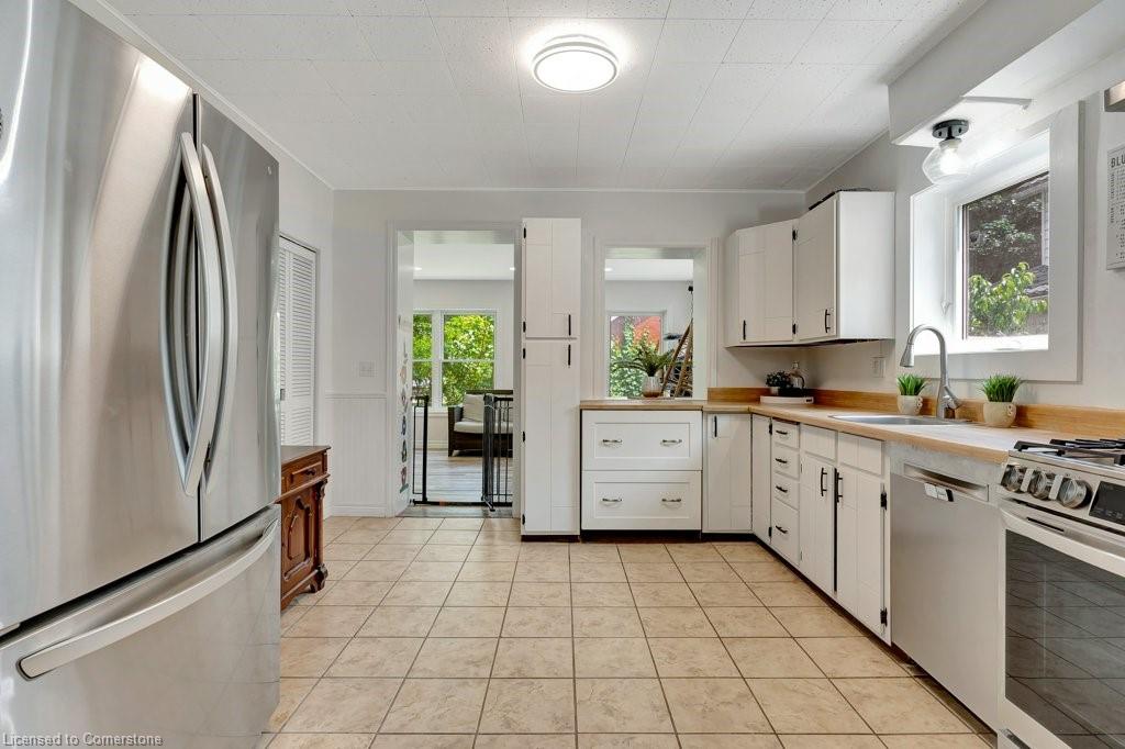 405 Margaret Street Property Photo 10