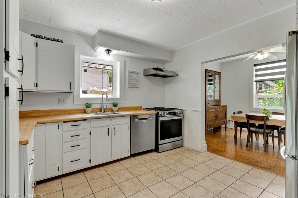 405 Margaret Street Property Photo 12