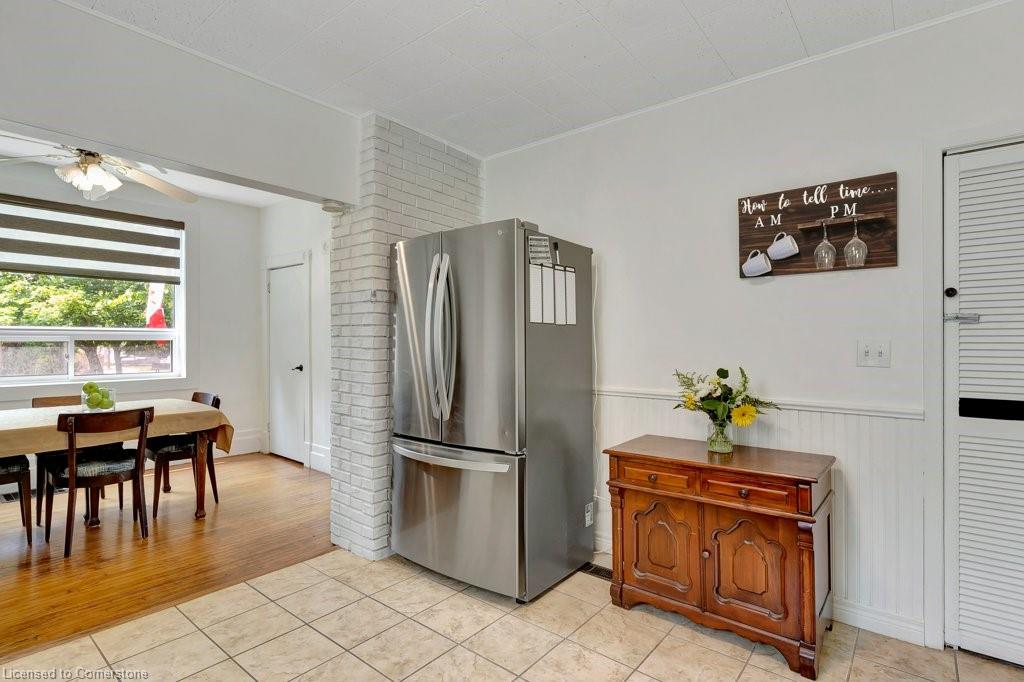 405 Margaret Street Property Photo 13