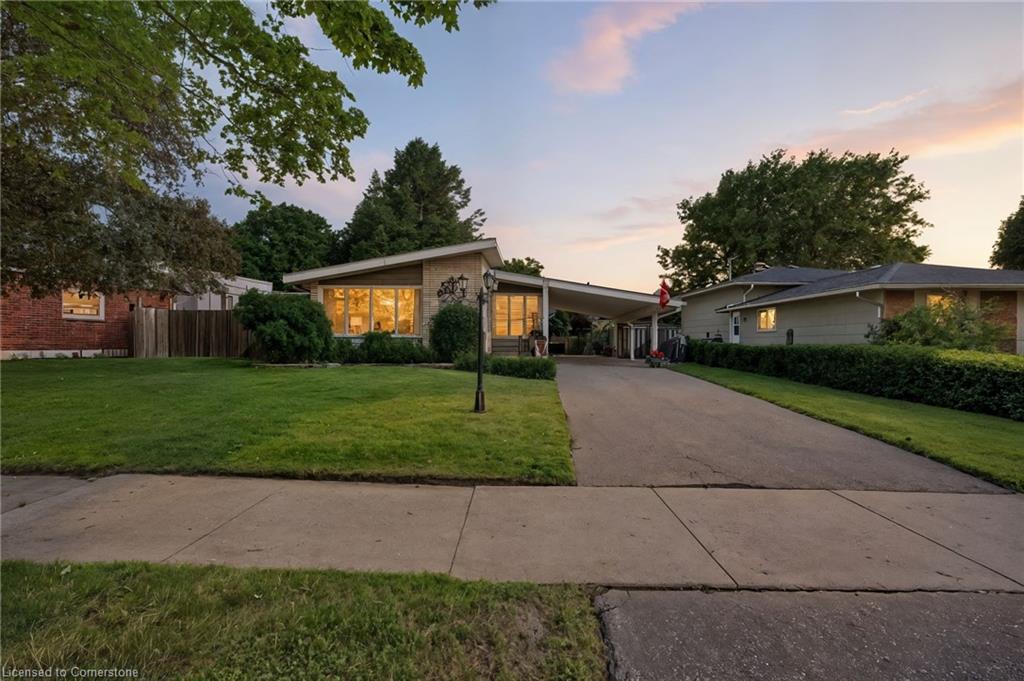 364 Boxbury Drive Property Photo 3