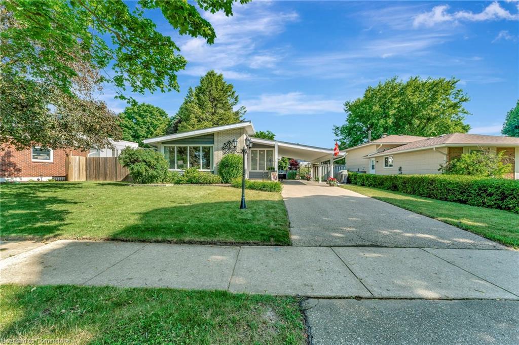 364 Boxbury Drive Property Photo 4
