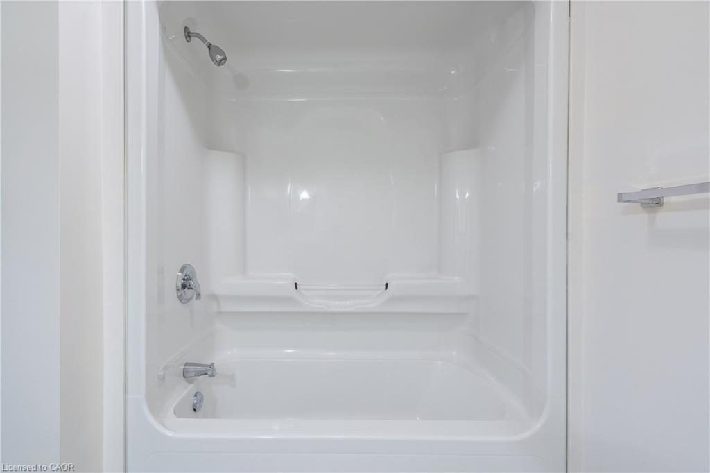 1206-135 James Street S Property Photo 27