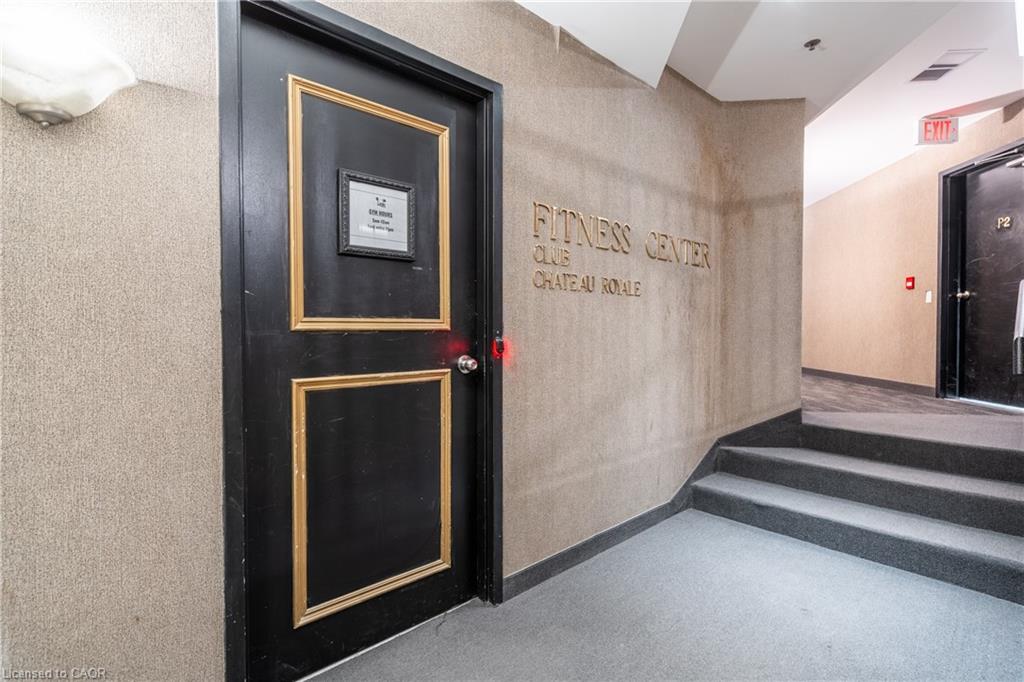 1206-135 James Street S Property Photo 30