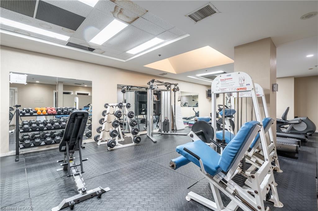 1206-135 James Street S Property Photo 31