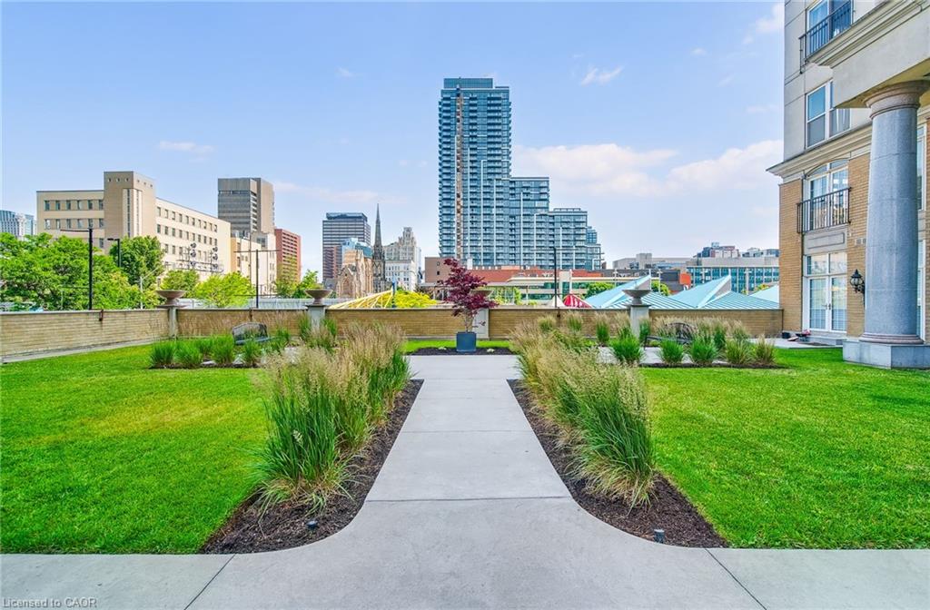 1206-135 James Street S Property Photo 35