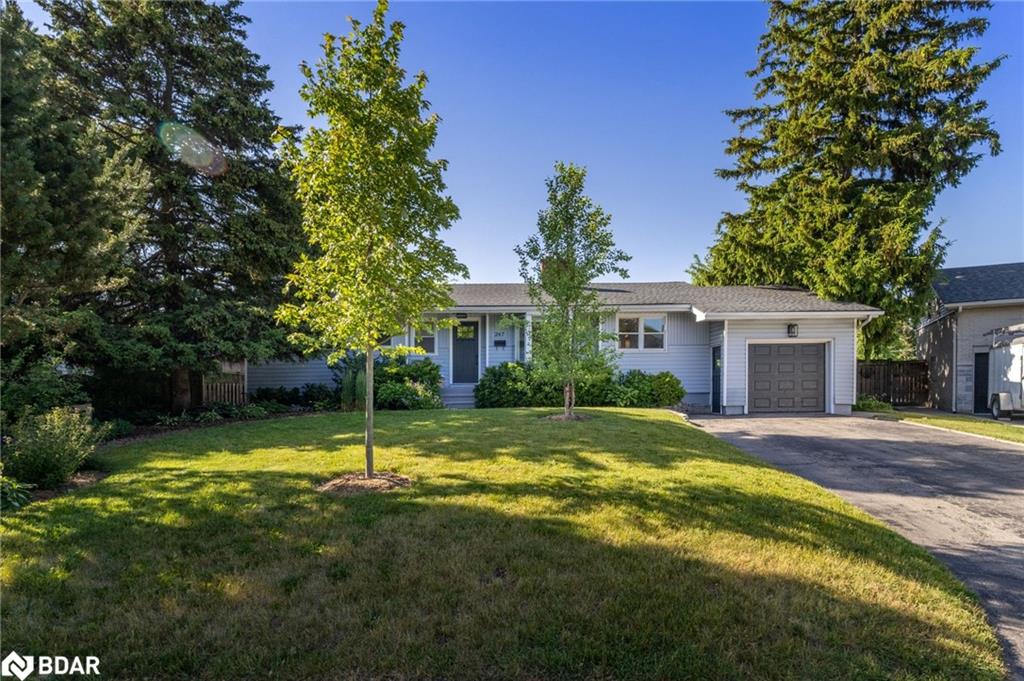 247 Elmhurst Crescent Property Photo 1