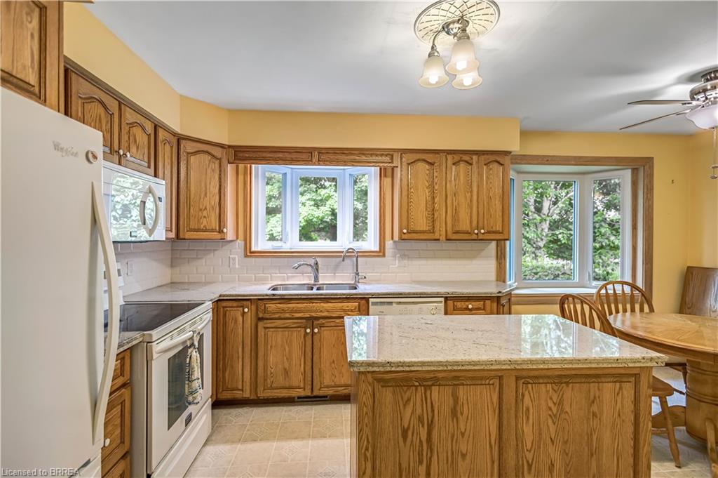 2246 County Line 74 Property Photo 4