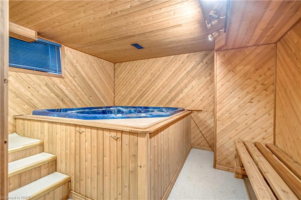 2246 County Line 74 Property Photo 14