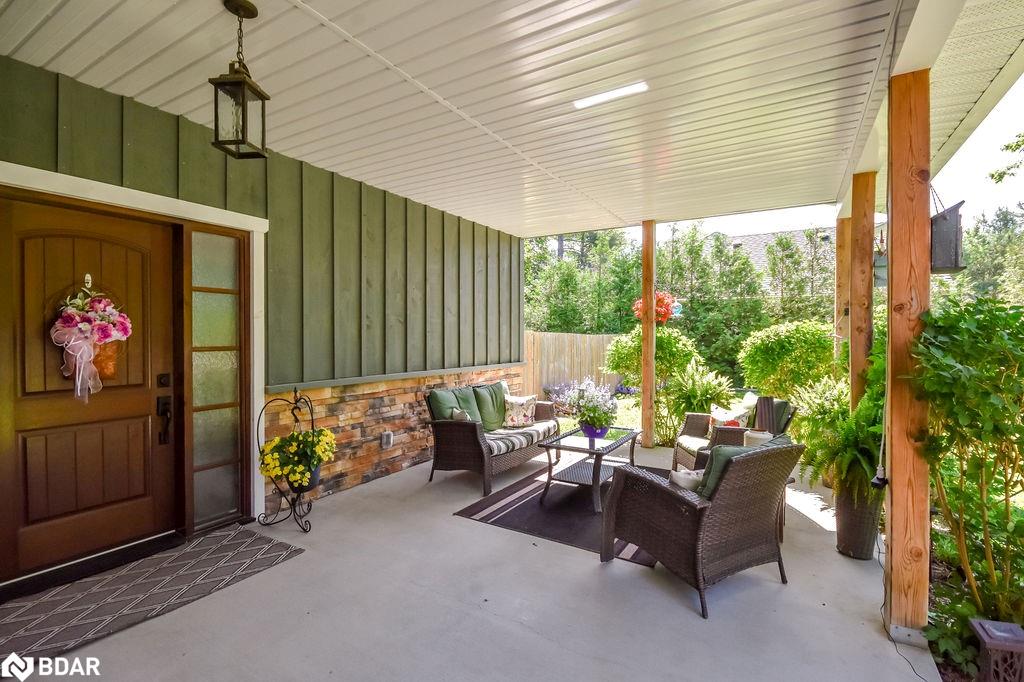 1455 Tiny Beaches Road N Property Photo 4