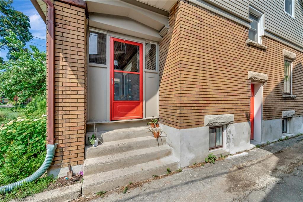 96 Fairview Avenue Property Photo 3