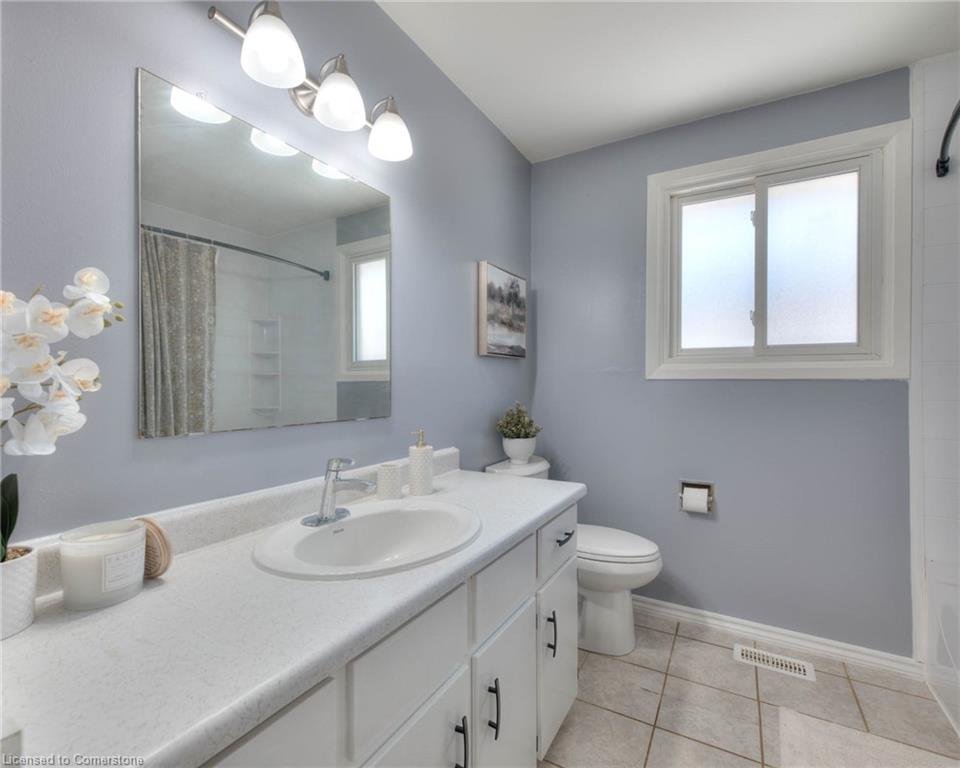 82 Arrowhead Crescent Property Photo 19
