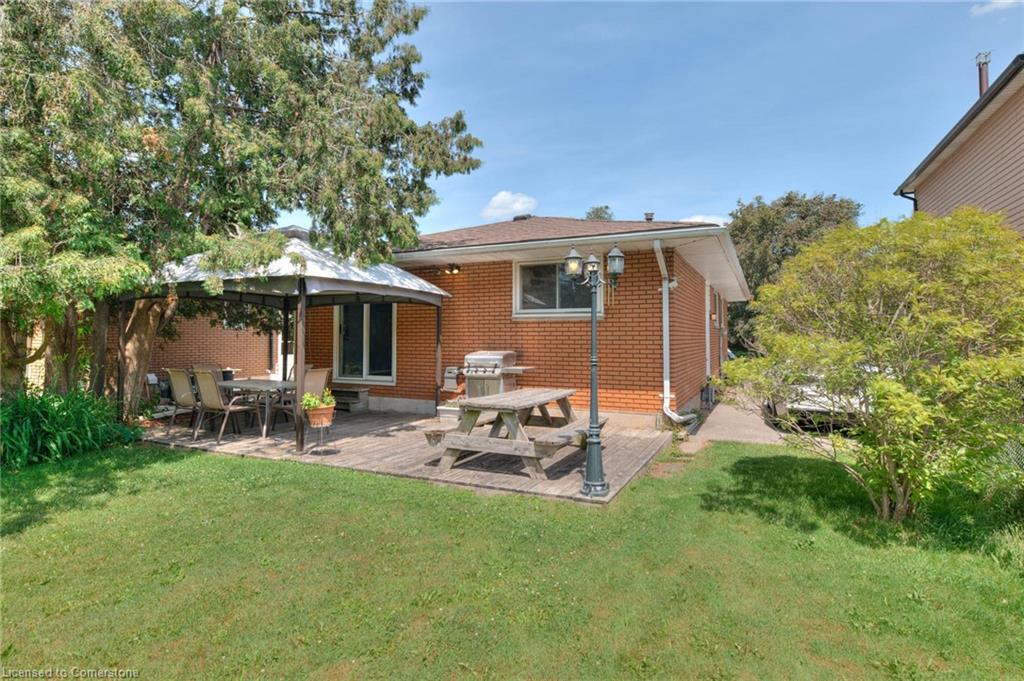 82 Arrowhead Crescent Property Photo 30