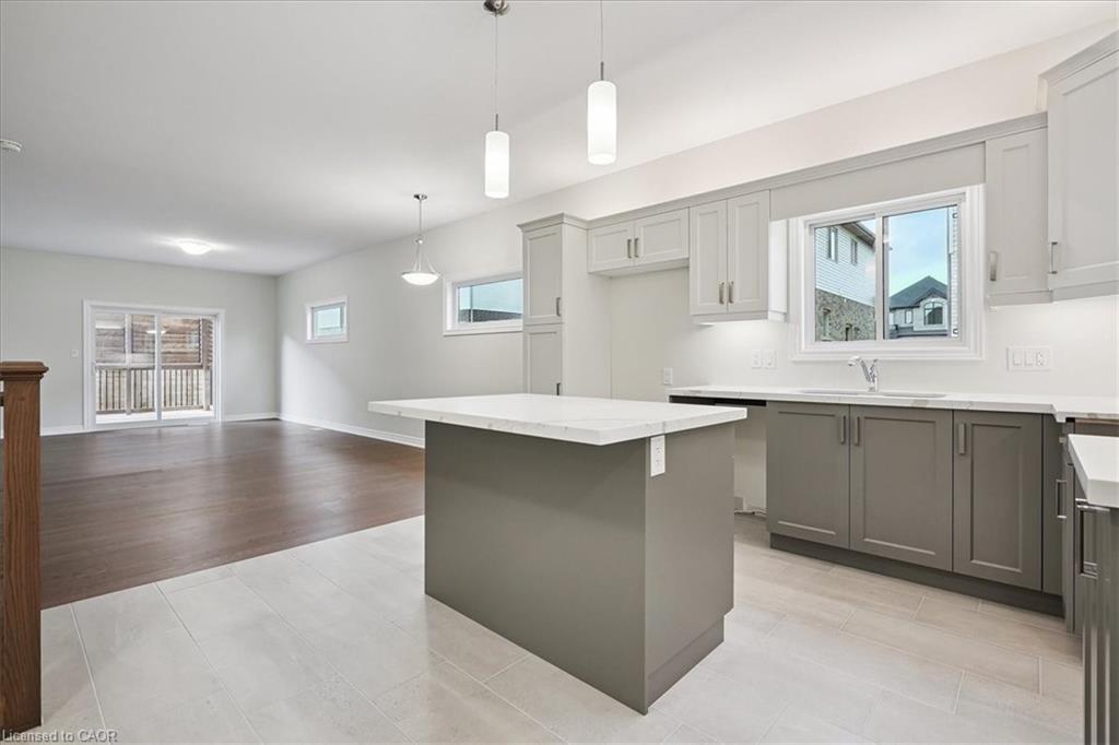 71 Montrose Trail Property Photo 6