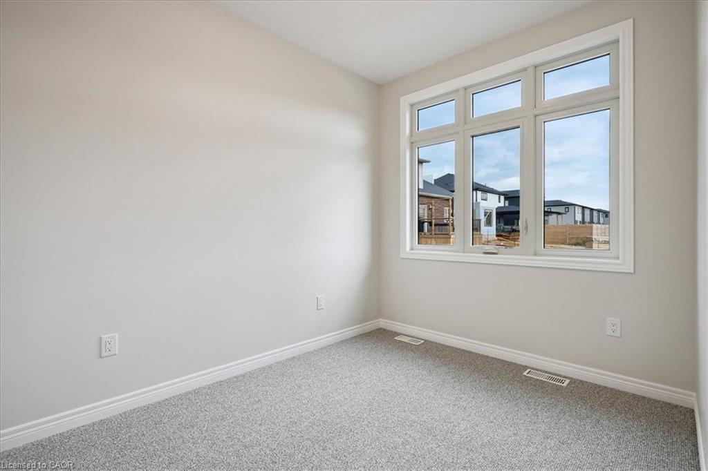 71 Montrose Trail Property Photo 26