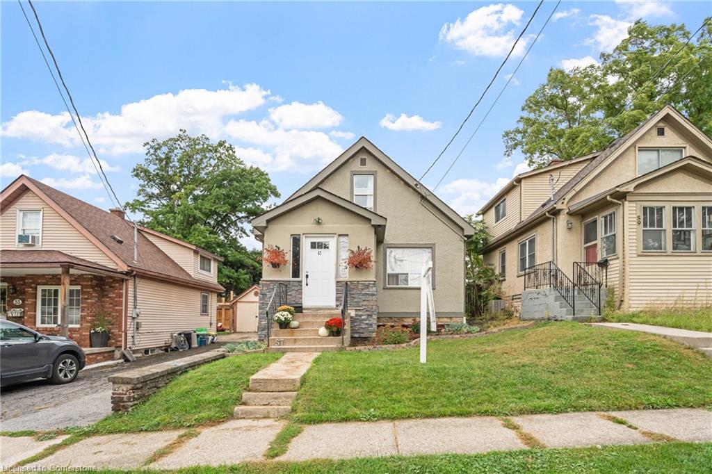 57 Carleton Street N Property Photo 1
