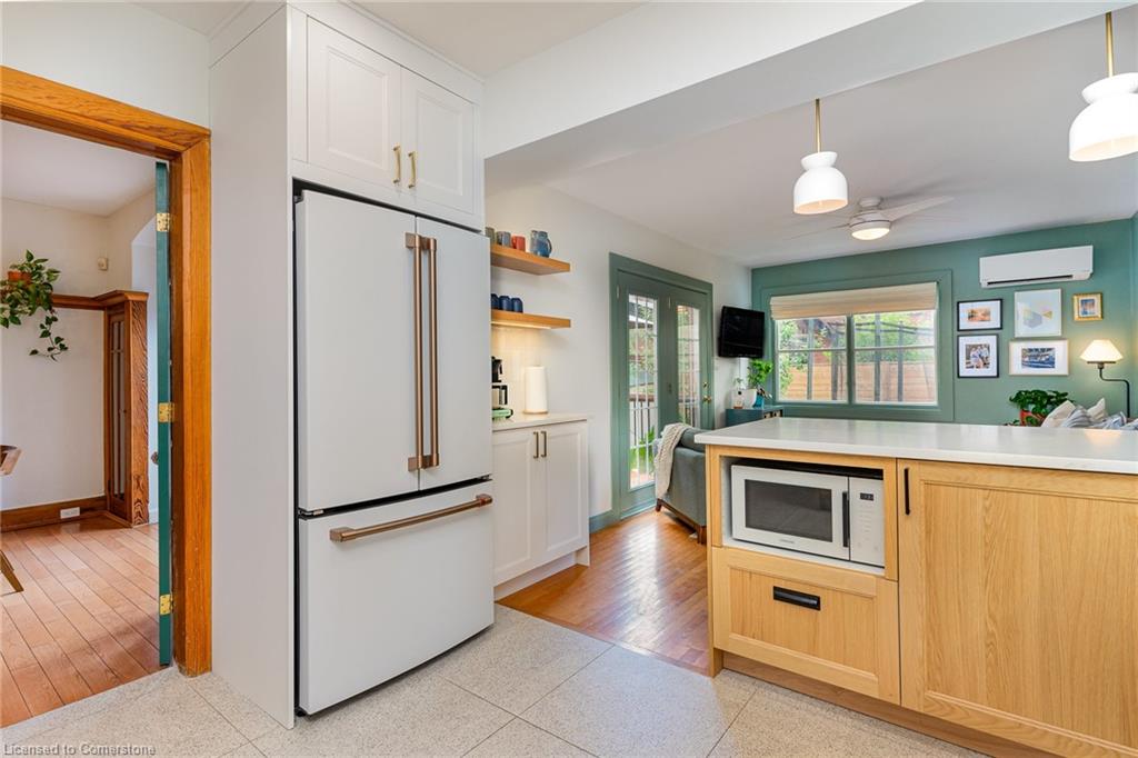 48 Eastbourne Avenue Property Photo 16