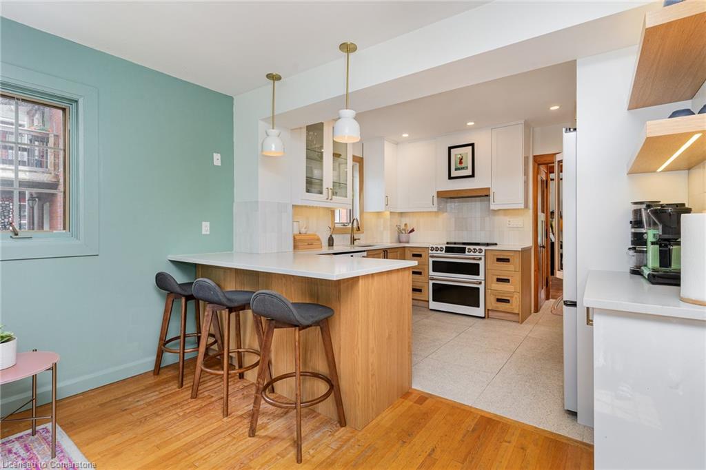 48 Eastbourne Avenue Property Photo 21