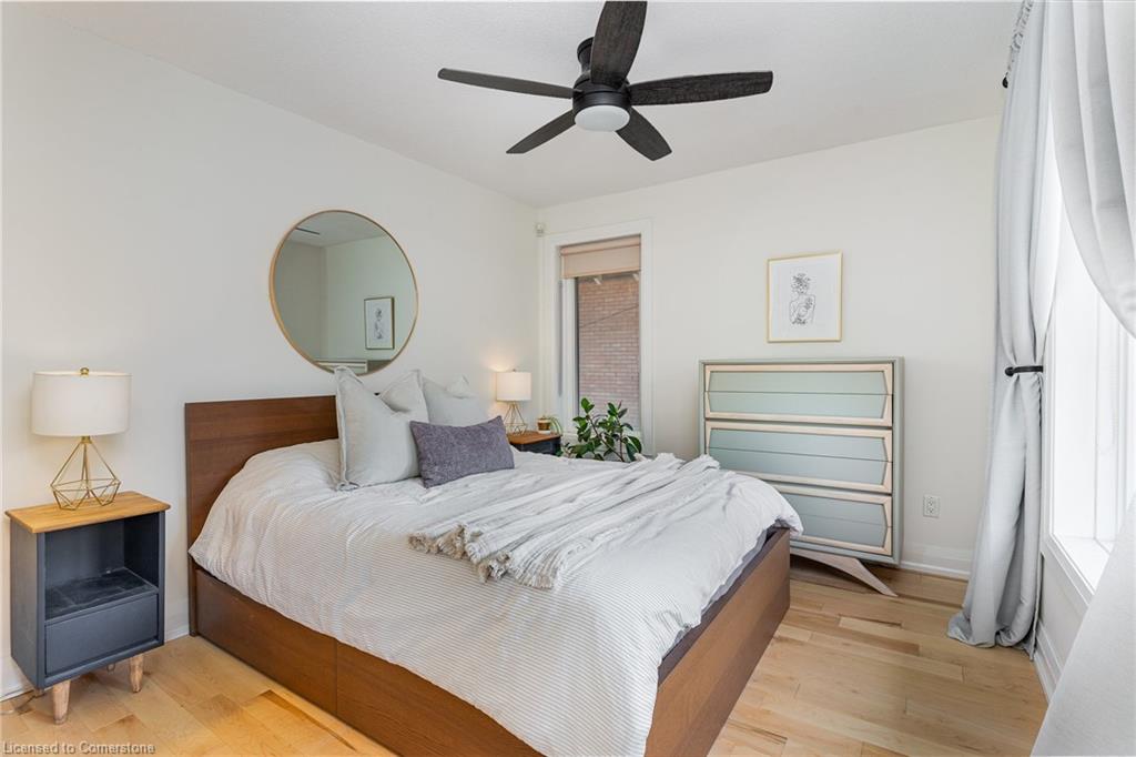 48 Eastbourne Avenue Property Photo 22