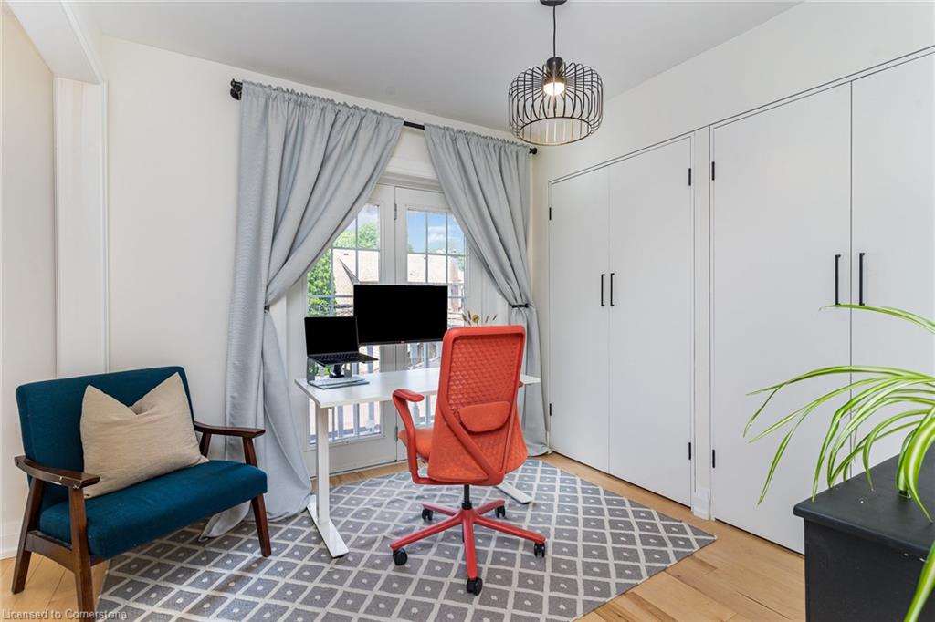 48 Eastbourne Avenue Property Photo 27