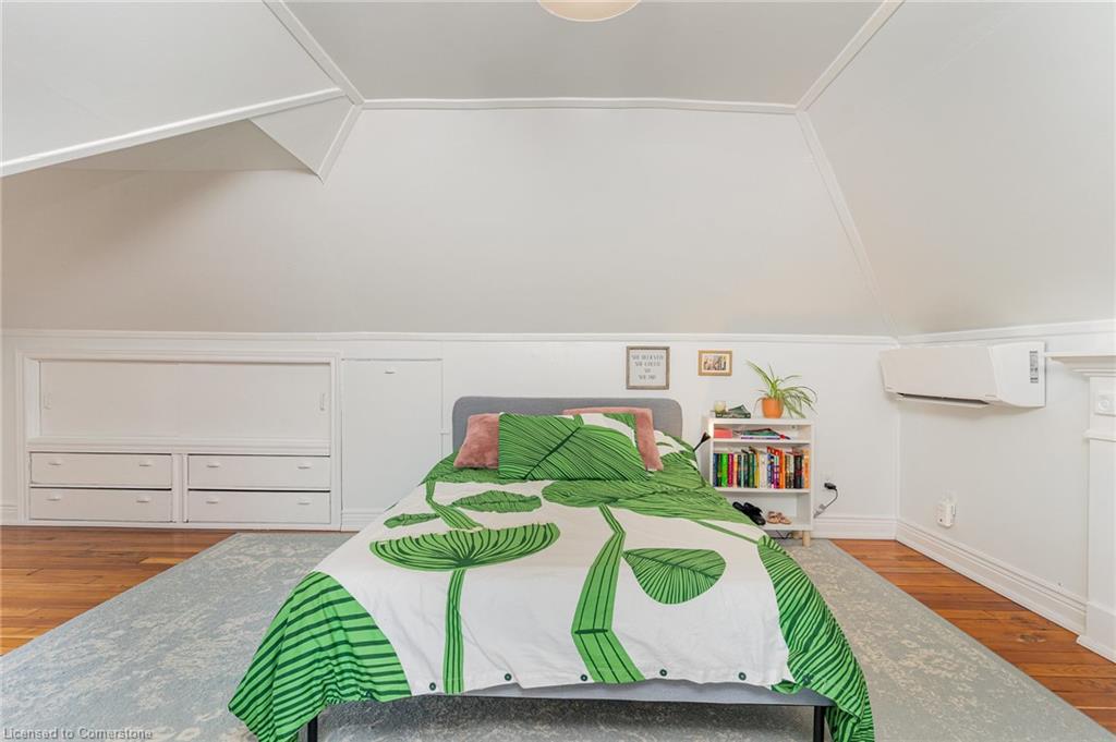 48 Eastbourne Avenue Property Photo 35