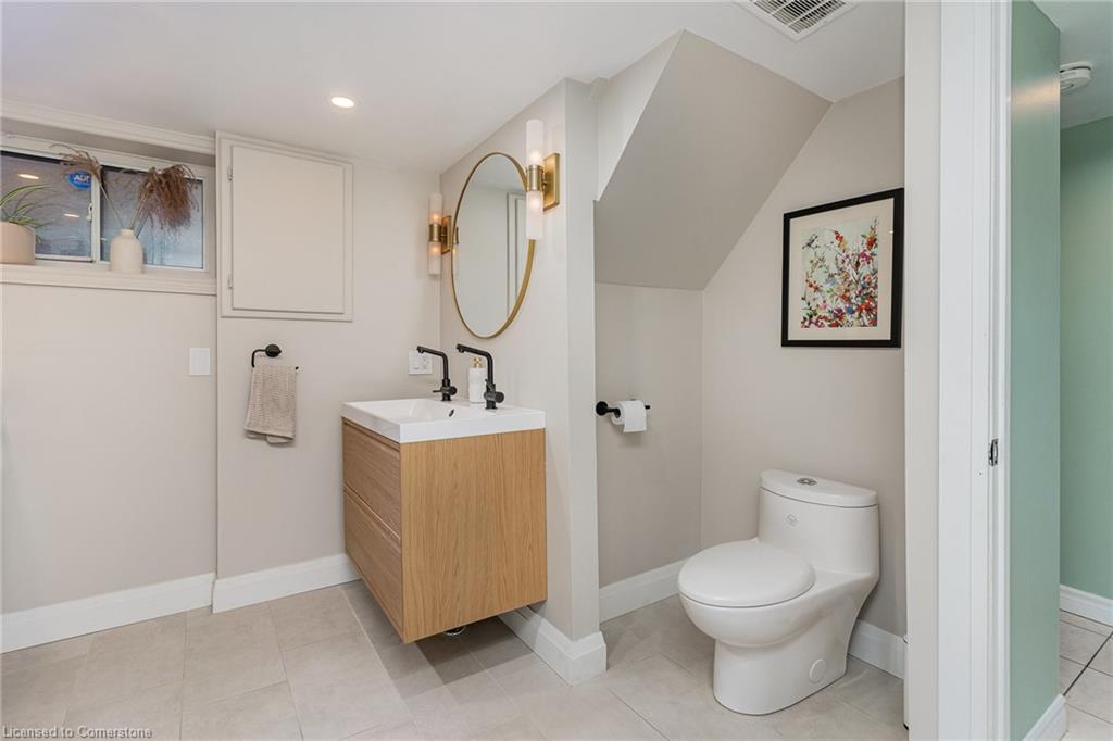 48 Eastbourne Avenue Property Photo 40