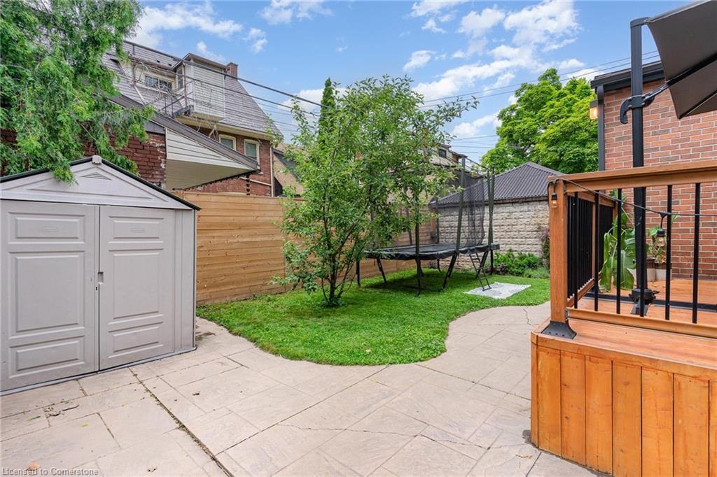 48 Eastbourne Avenue Property Photo 46