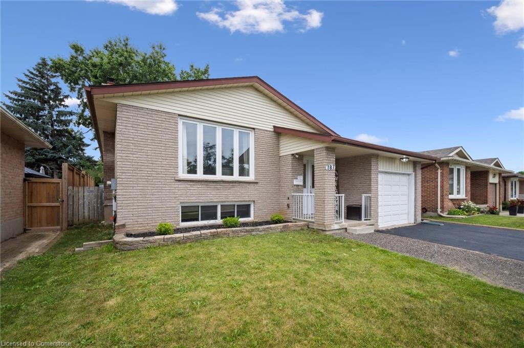 187 The Country Way Property Photo 3