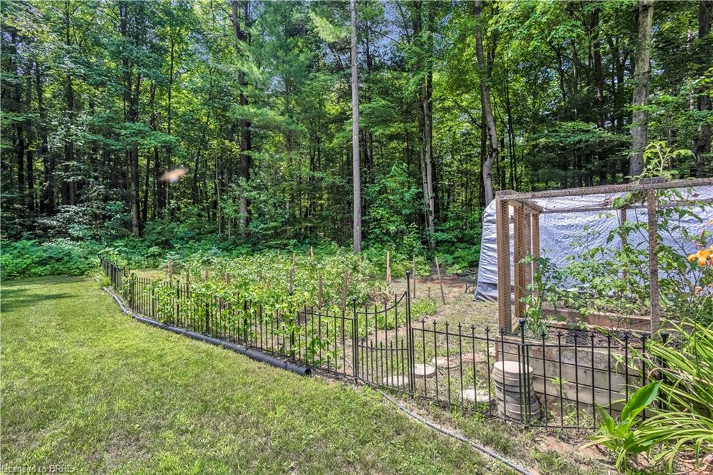 156 St Johns Road W Property Photo 42