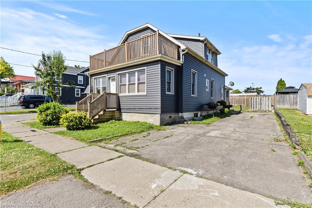 1 West Street N Property Photo 4