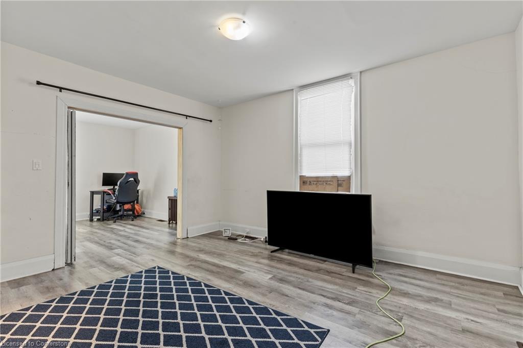 1 West Street N Property Photo 32