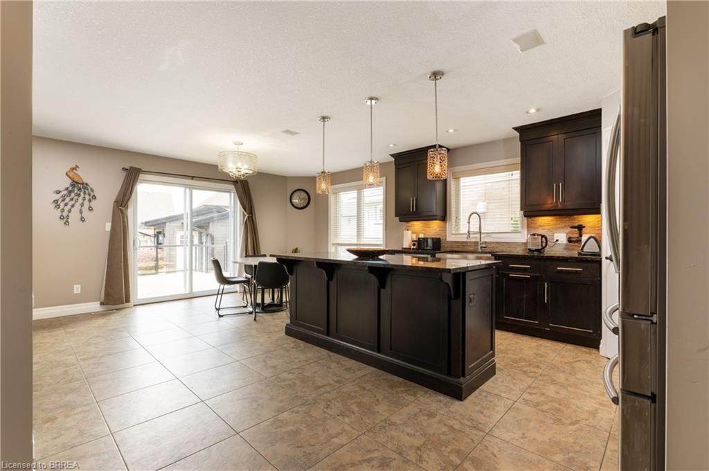 633 Halifax Road Property Photo 10