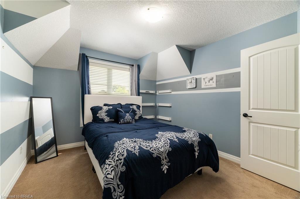 633 Halifax Road Property Photo 26