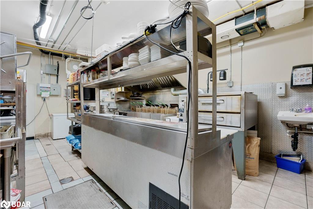 3 Mulcaster Street Property Photo 12