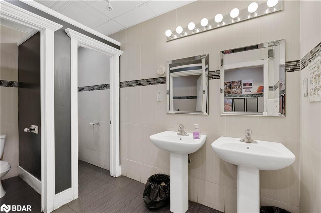 3 Mulcaster Street Property Photo 16