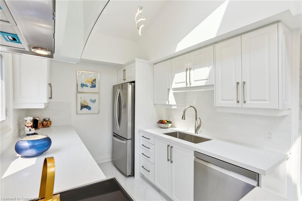 1118 Stoney Point Road Property Photo 8