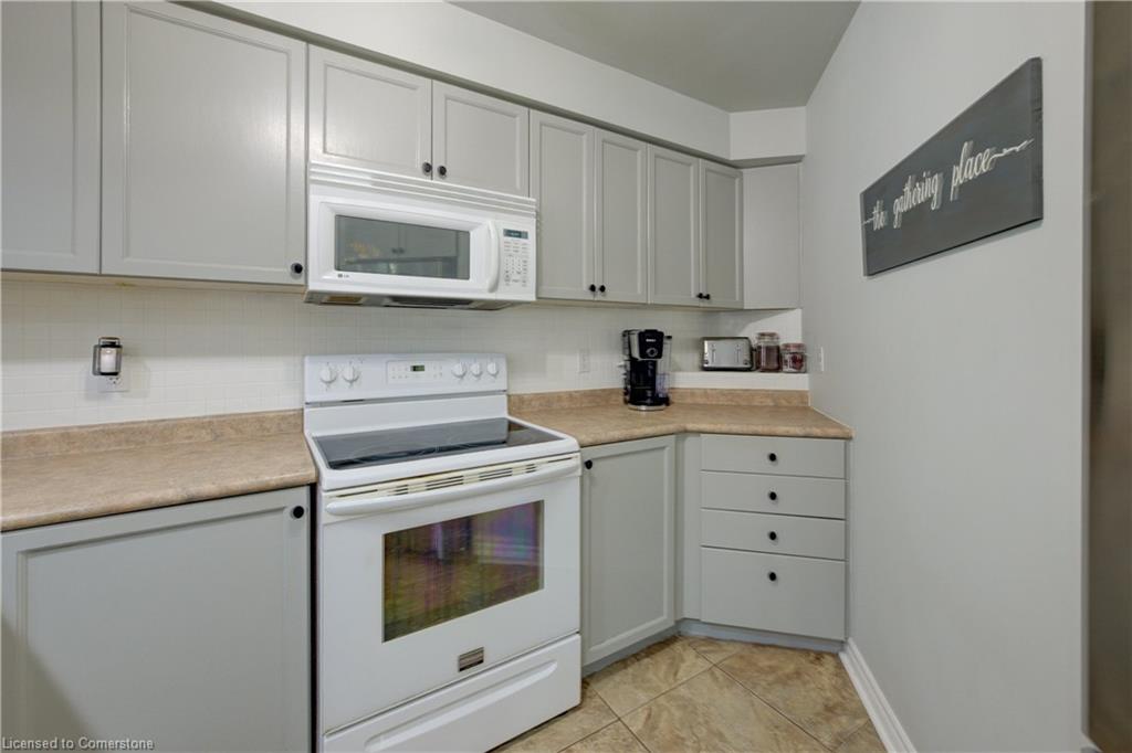 105 Northcliffe Crescent Property Photo 11
