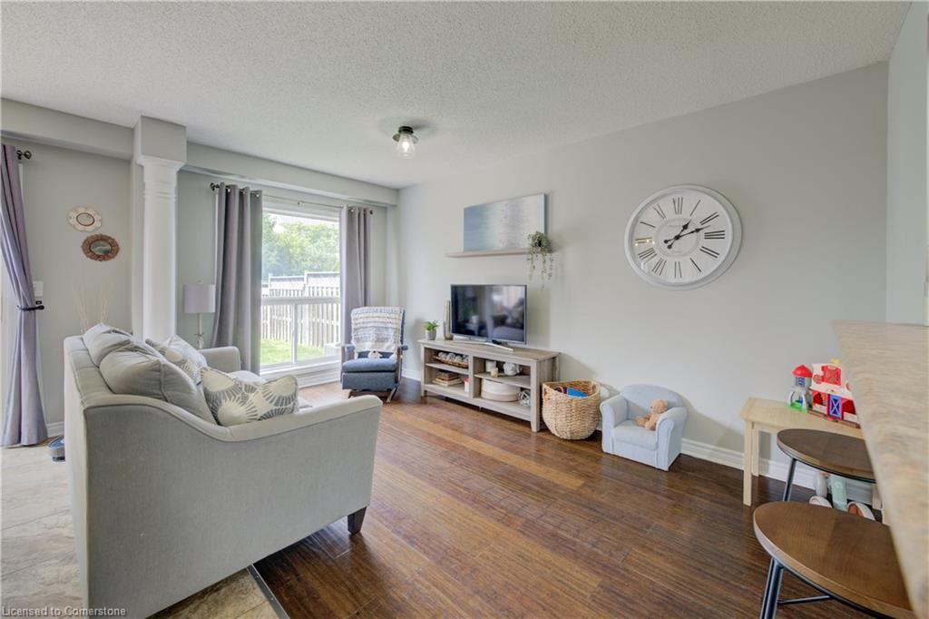 105 Northcliffe Crescent Property Photo 13