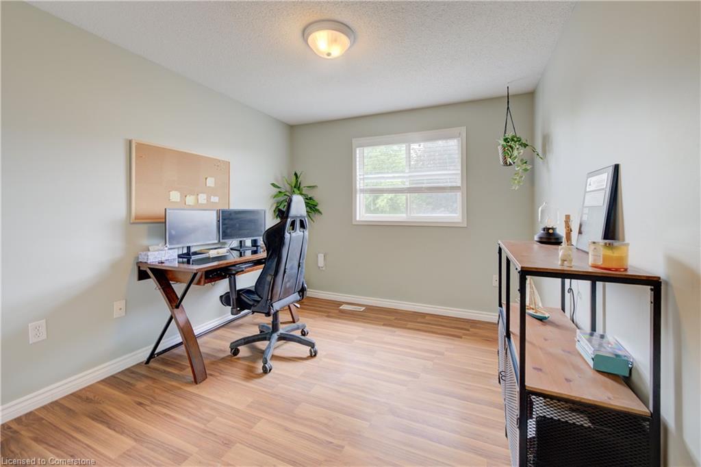 105 Northcliffe Crescent Property Photo 27