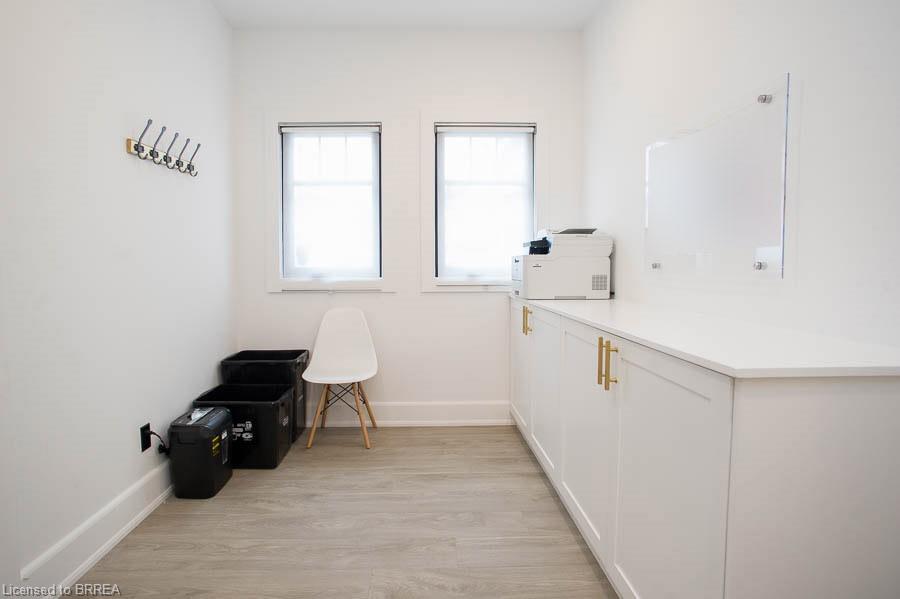 76 Kent Street S Property Photo 19