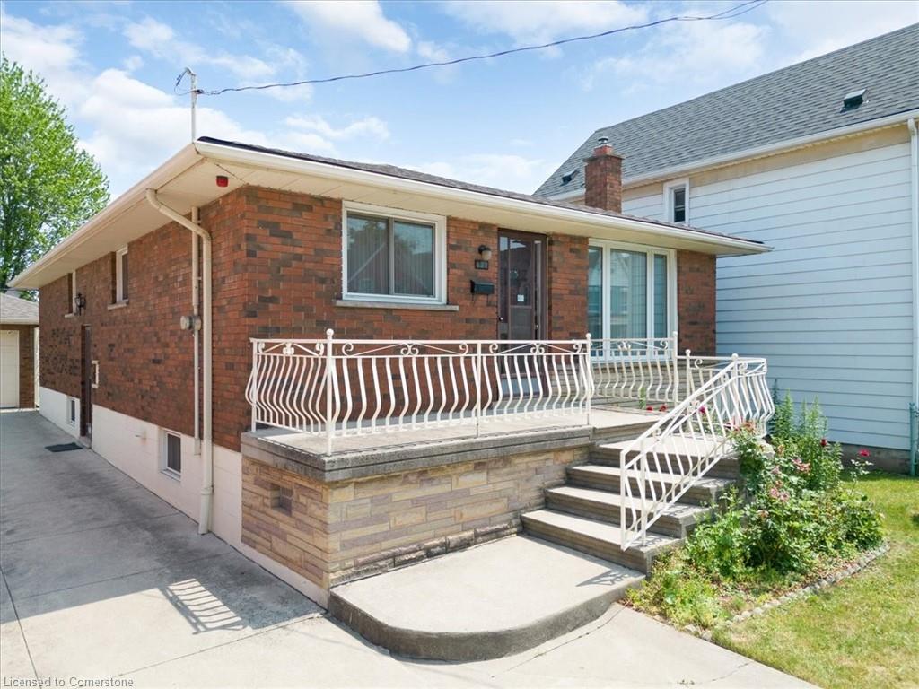 124 Tisdale Street N Property Photo 1